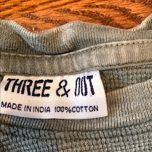 Three & Out Kids Long Sleeve Graphic Tees - Blue, Green, Gray 4t Denny’s Bundle - Picture 12 of 12